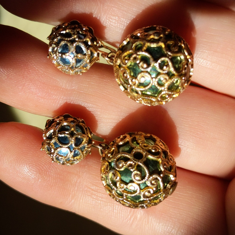 Vintage gold green and blue color dangle clip on castlecliff earrings